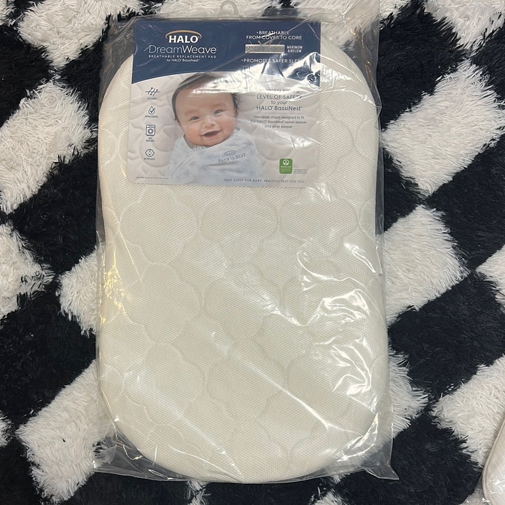 Halo DreamWeave White Bassinet Pillow